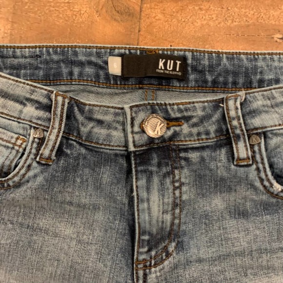 Kut From The Kloth Women Gidget Fray Cut Off Denim Short, Size 6 - Picture 4 of 8